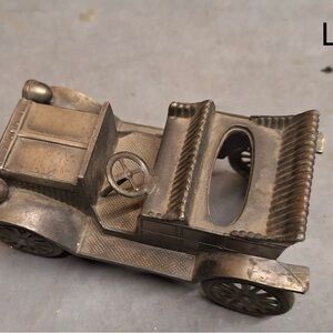 Antique-Style Silver Metal Car Decorative Accent